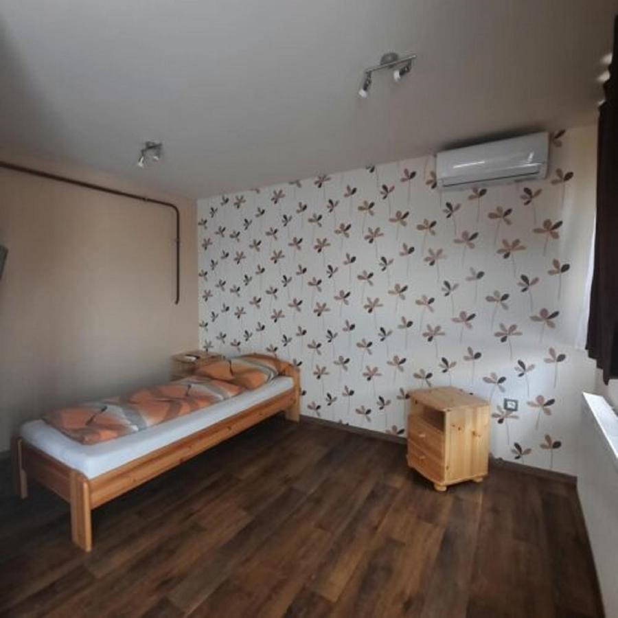 Hotel Ikszt Vendeghaz Dávod Exteriér fotografie